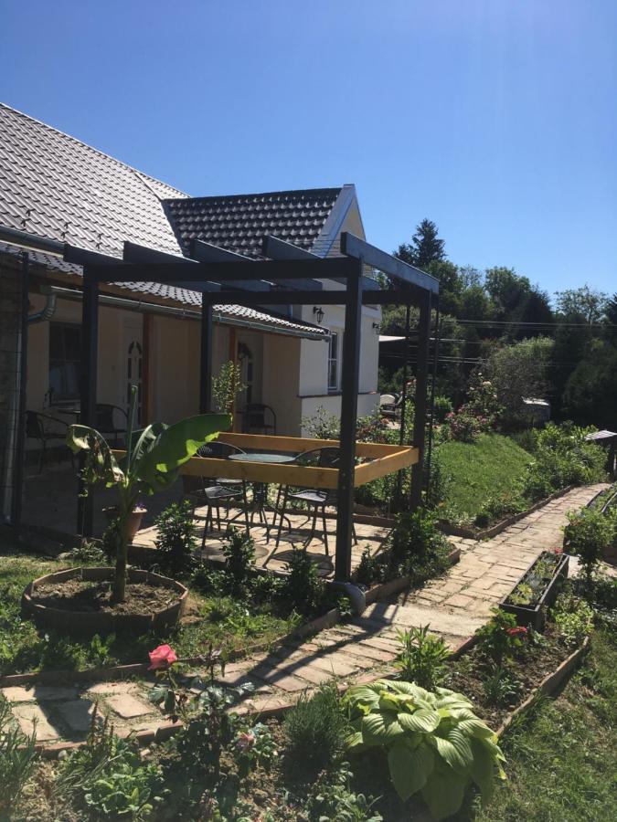 Jokai Vendeghaz Homokkomarom Ngoại thất bức ảnh
